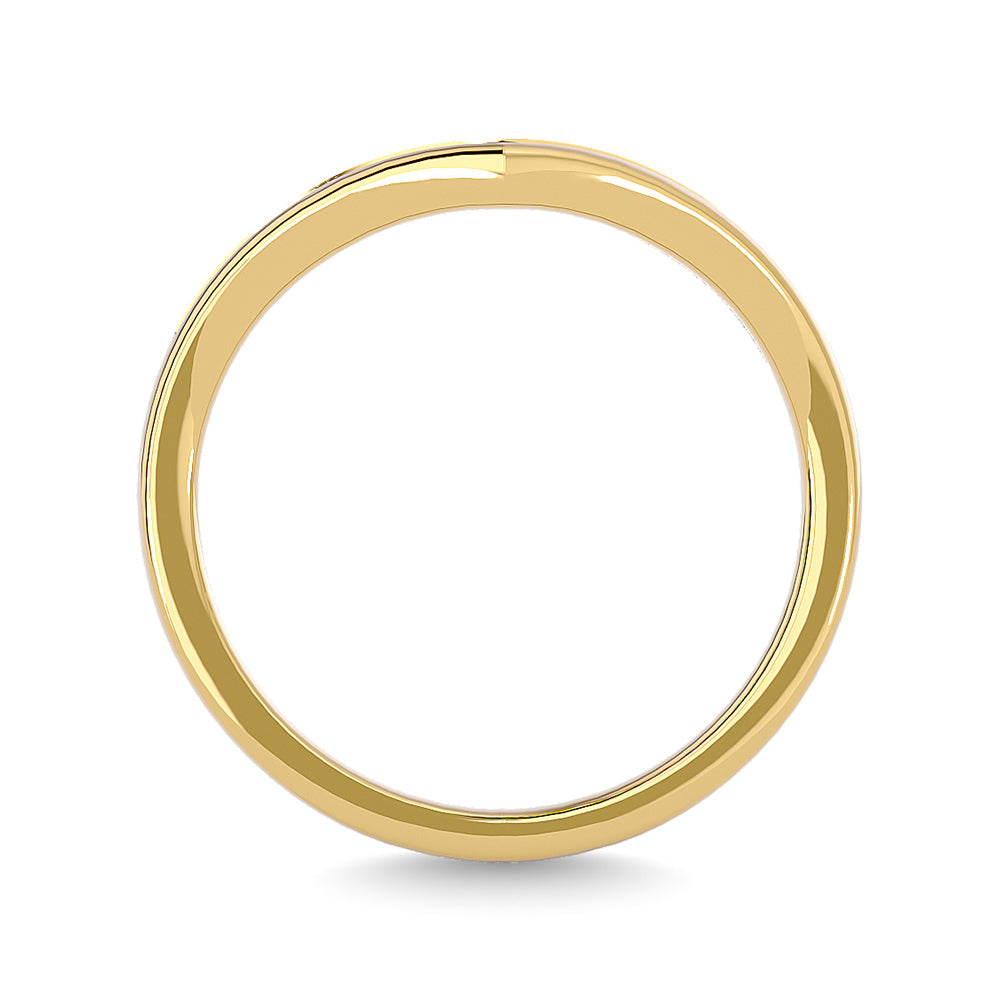 Diamond 1/6 Ct.Tw. Chevron Band in 14K Yellow Gold