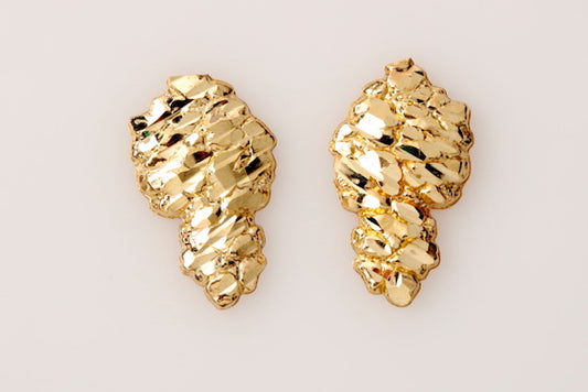 10 K nugget Earrings